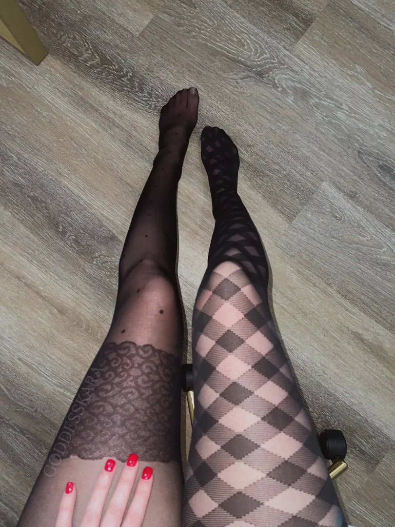 Which pair do you love more 😈