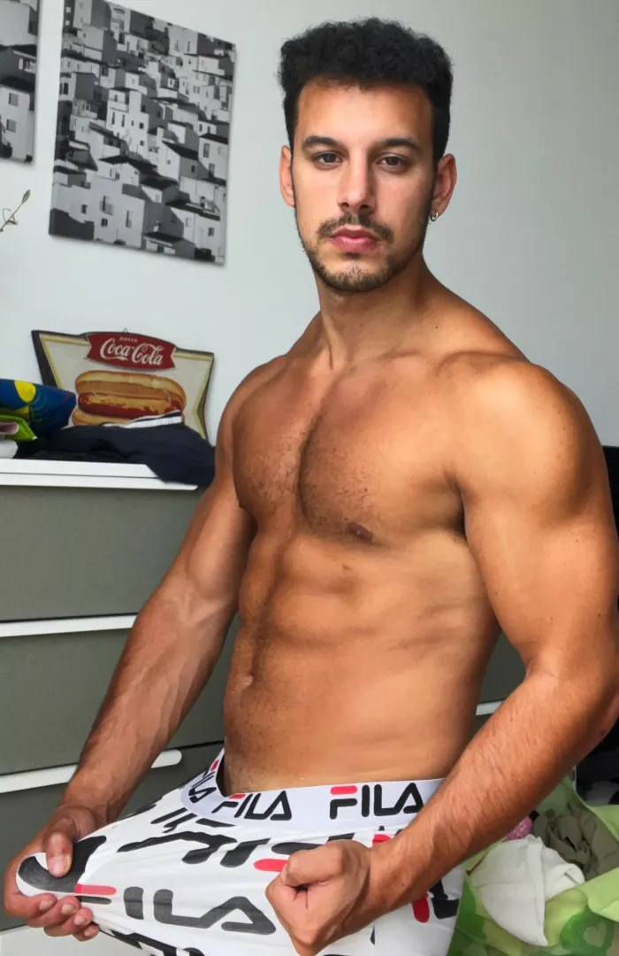 Which you prefer, big cock or big muscles?