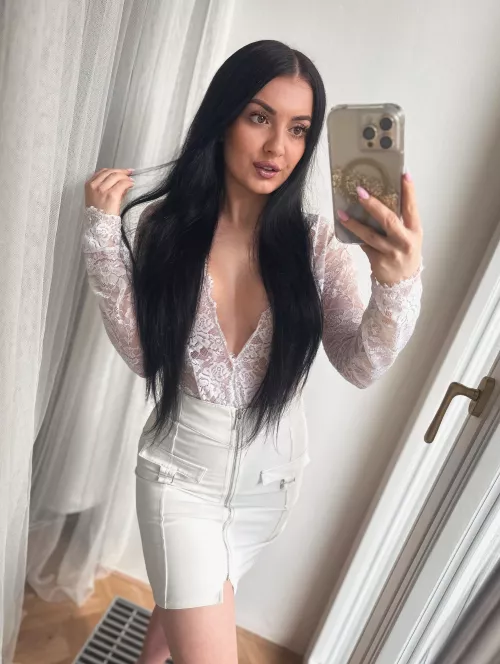 White 🤍