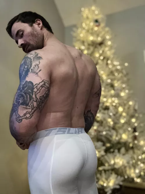 White leggings who wants to see the front?