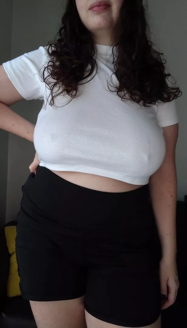 white shirts always show the best pokies