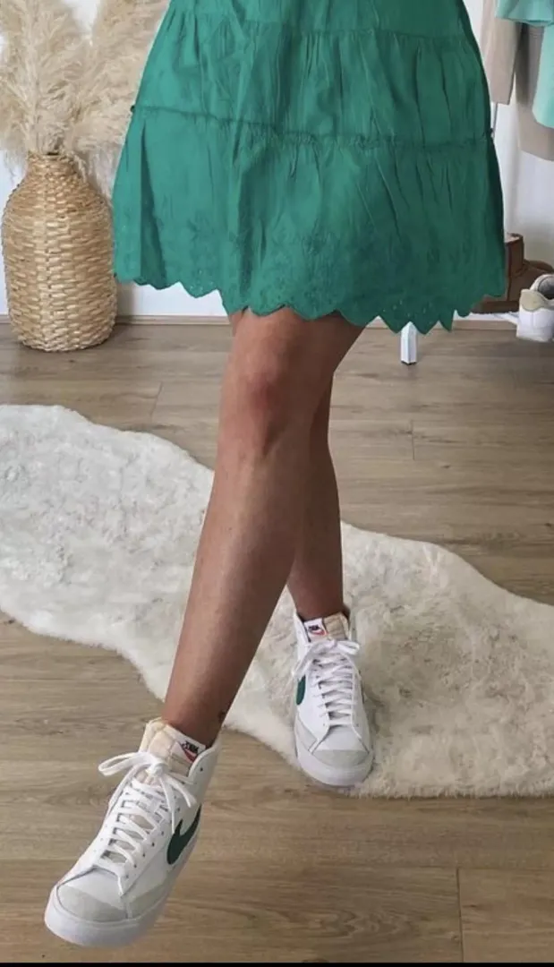 White wife in south looking for her first BBC experience. Dm me.