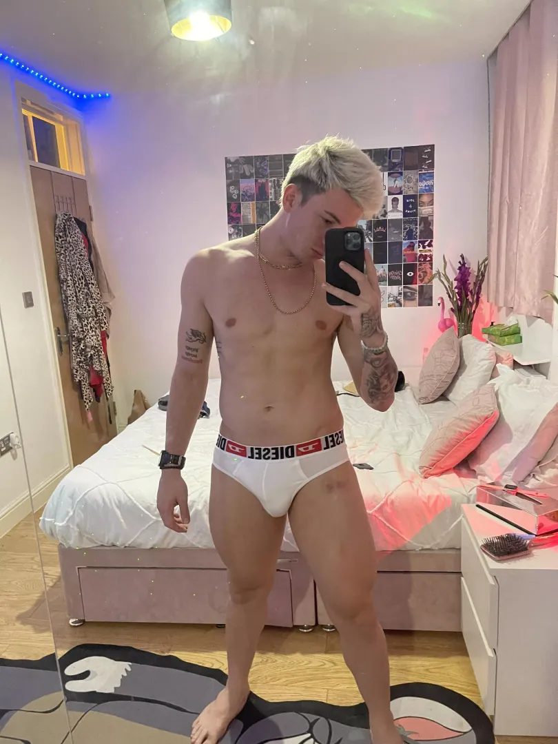 White 🔥🔥
