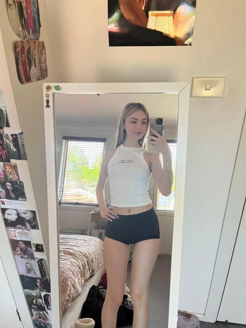Who can be my first redditor :)