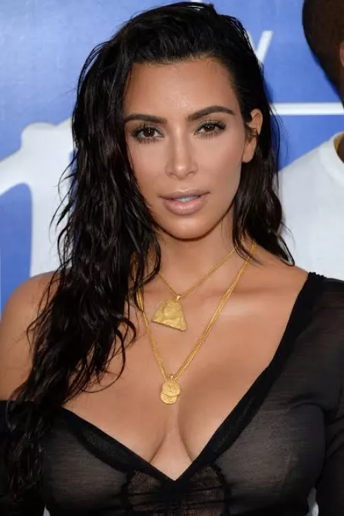 Who can catfish me as Kim? That would be so hot 🔥
