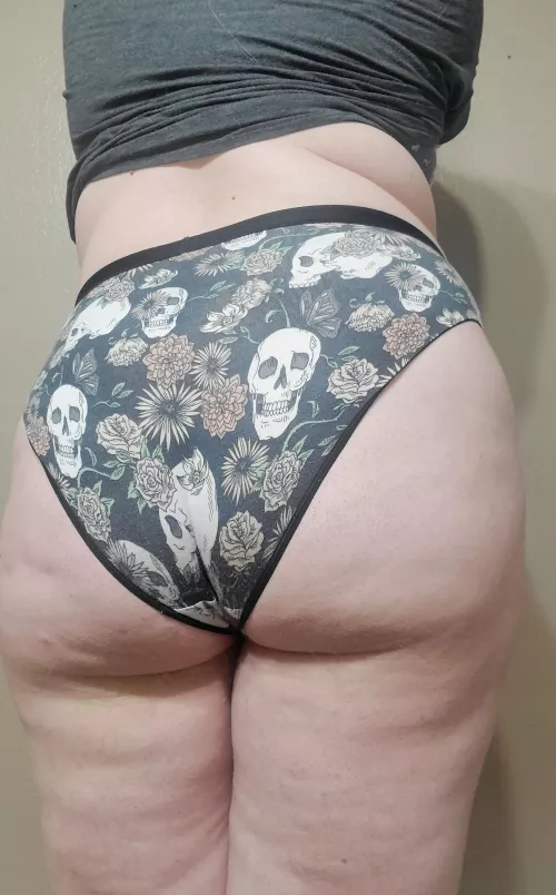 Who doesn't love a big bite of cake