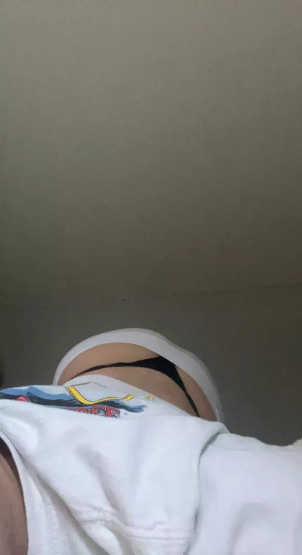 who doesnt love a little whale tail