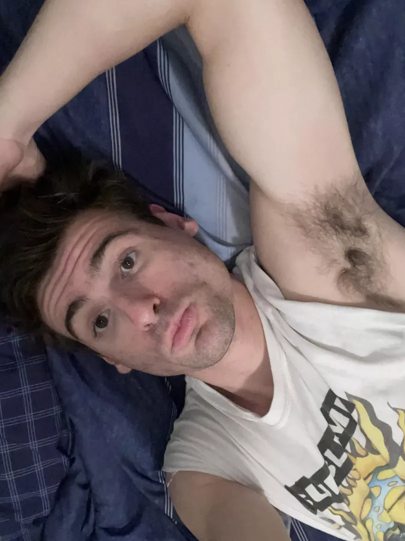 Who else finds him hot here