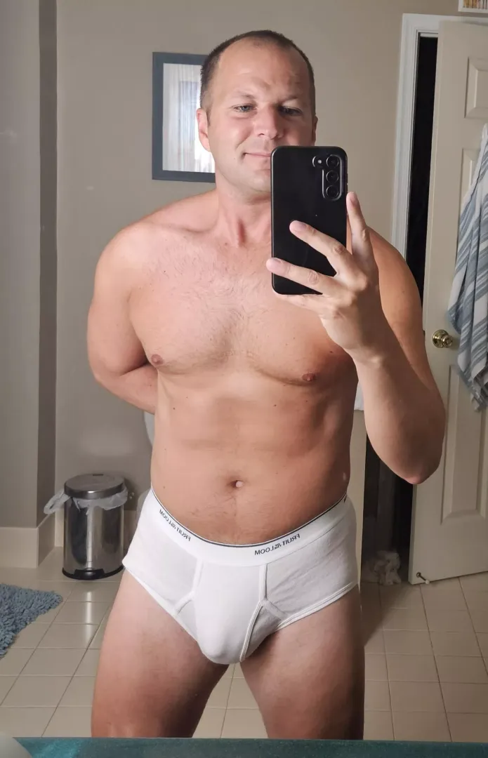 Who else grew up wearing white briefs? Or had family or friends that wore them? [38]