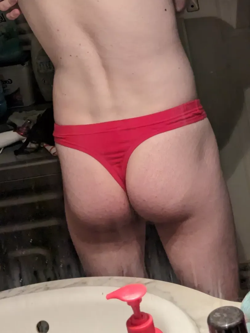 Who else loves their butt exposed?