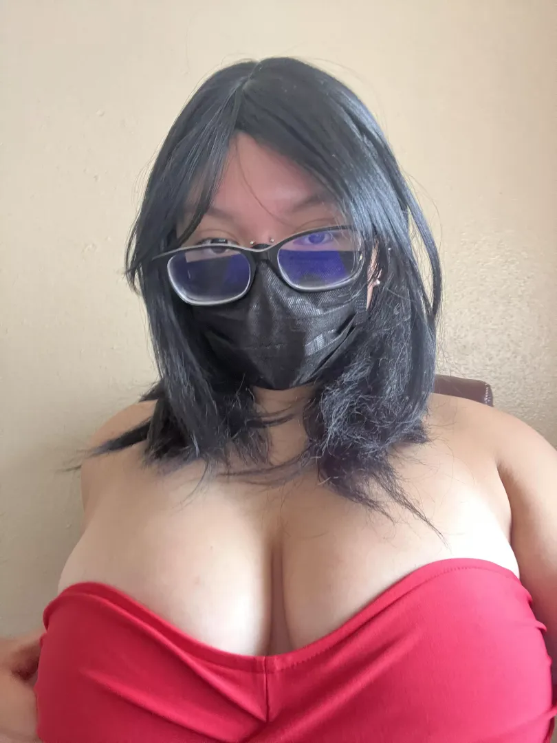 Who is going to wrap up the night with me ?