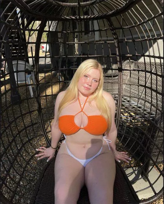 Who is this chick??