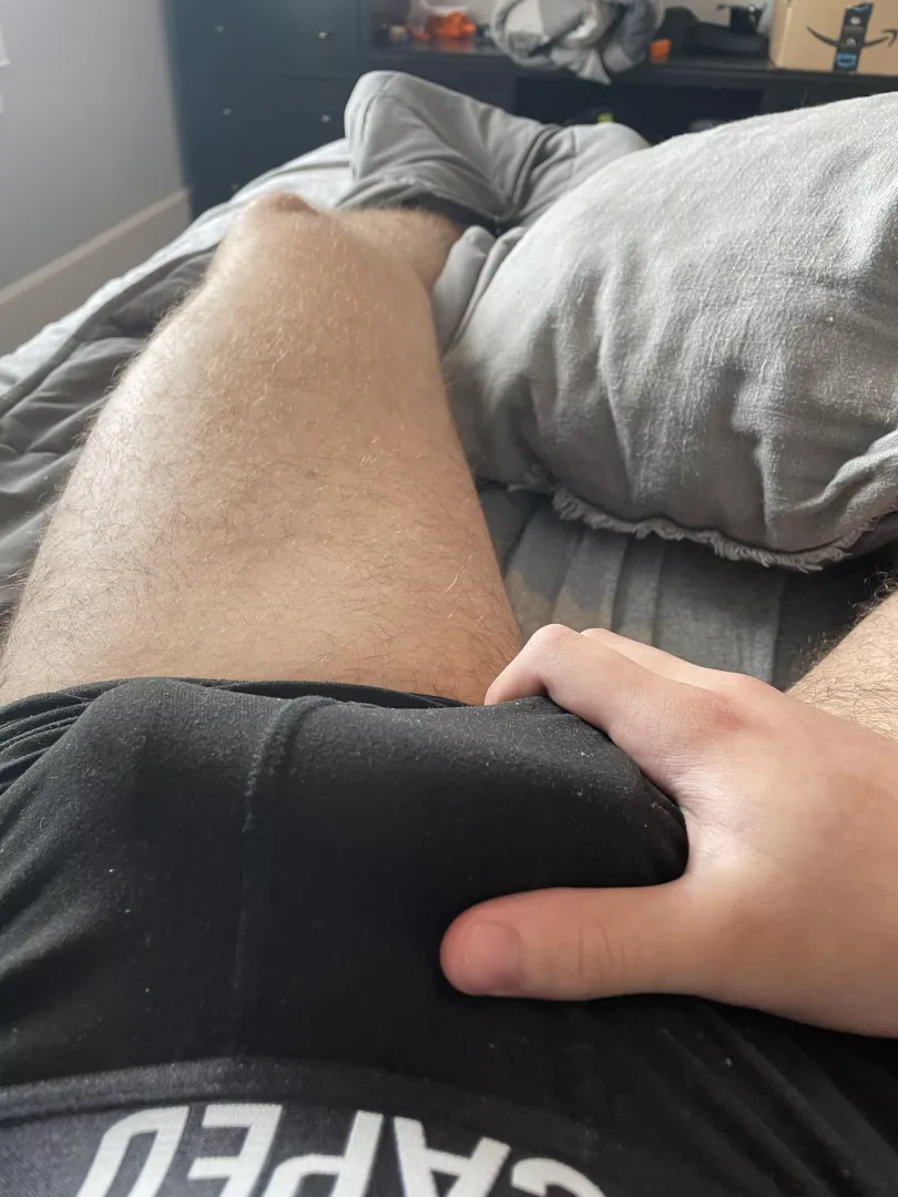 Who likes 18yo bulges?
