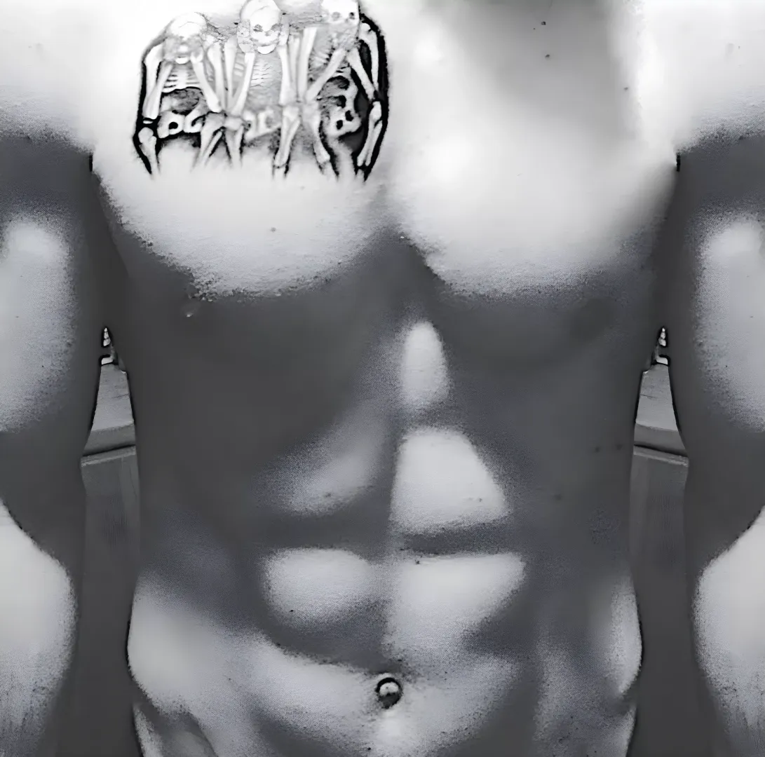 who likes abs ? 🧐