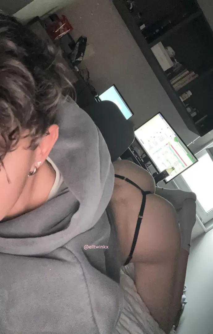 who likes my new thong ;)