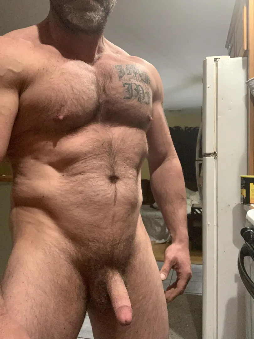 Who likes thick hung daddy’s [48] dms open