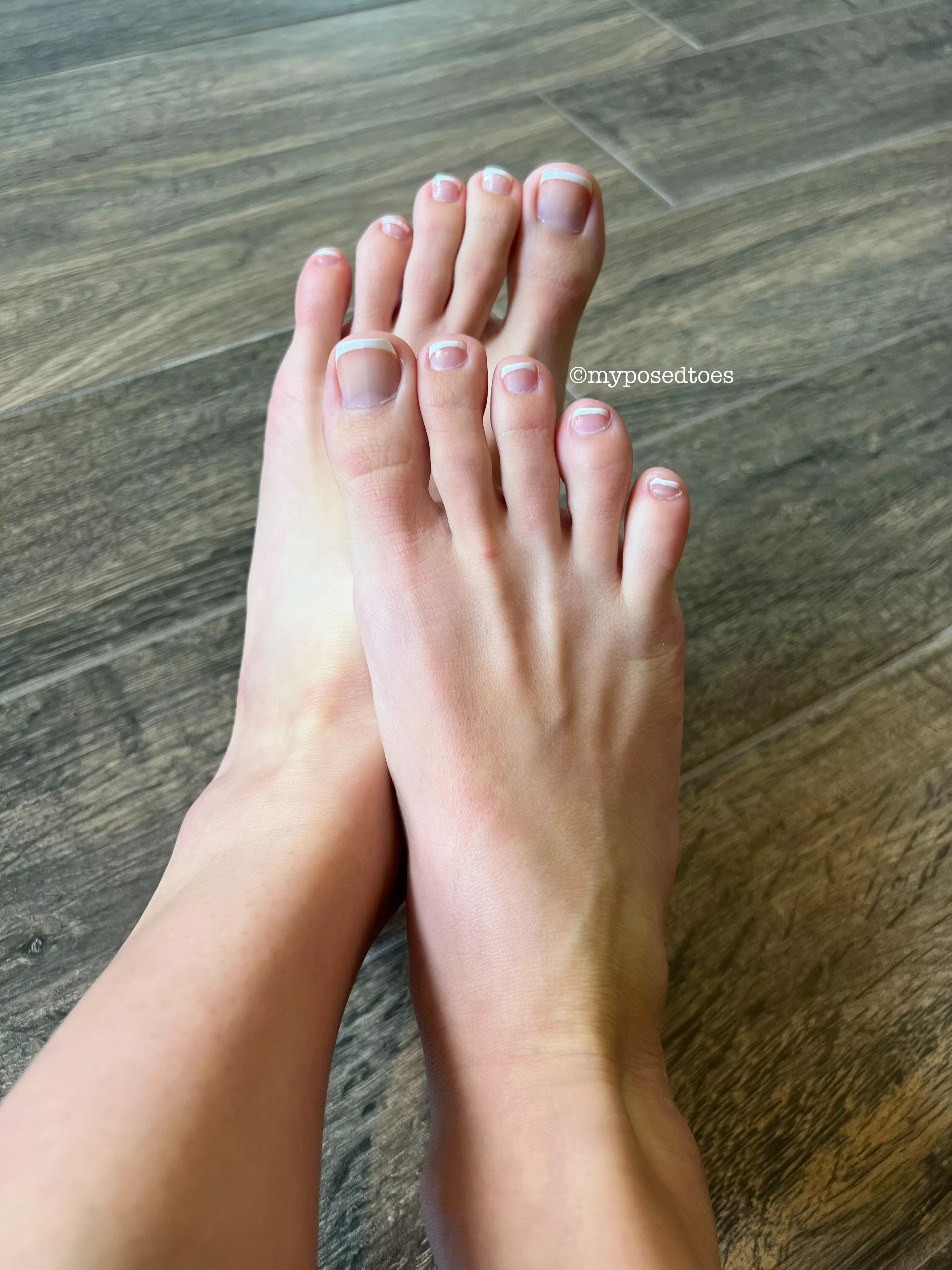 Who loves French tips?