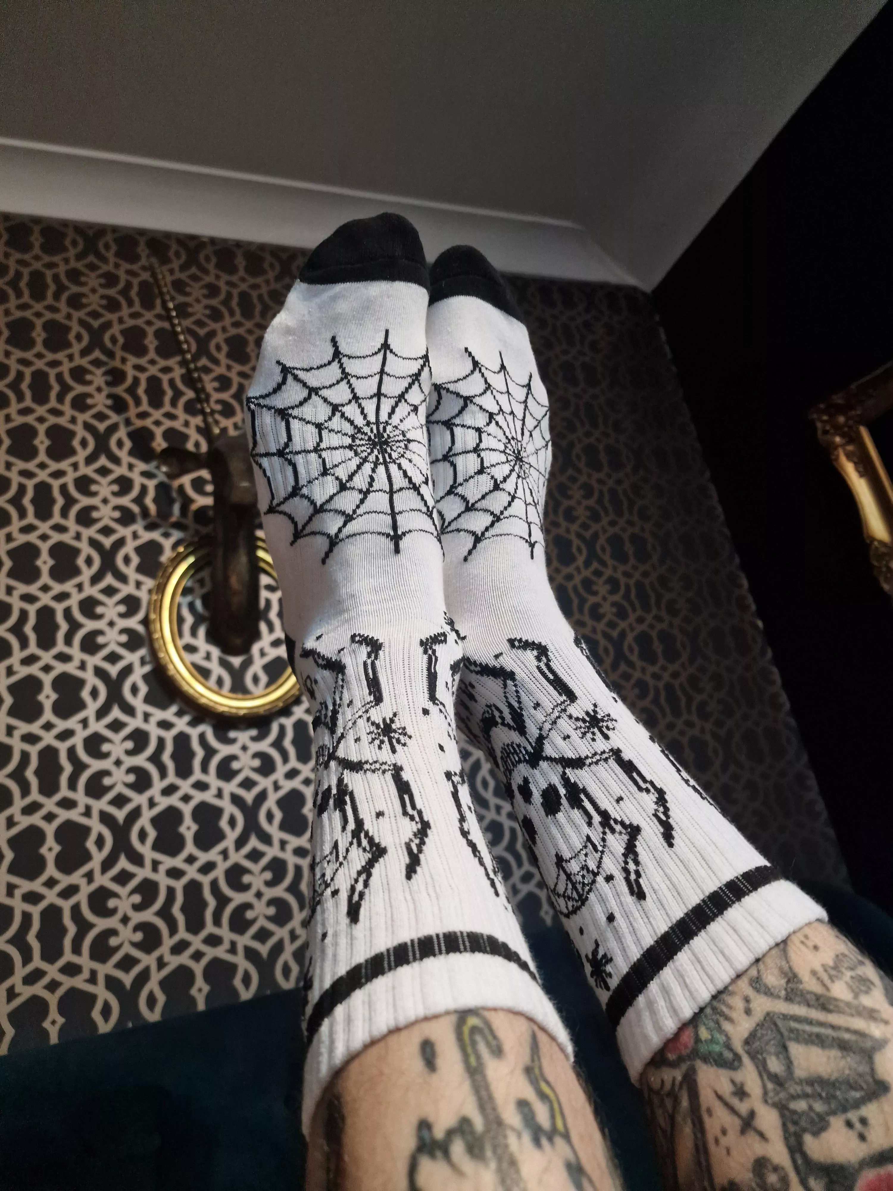 who loves tattoos?