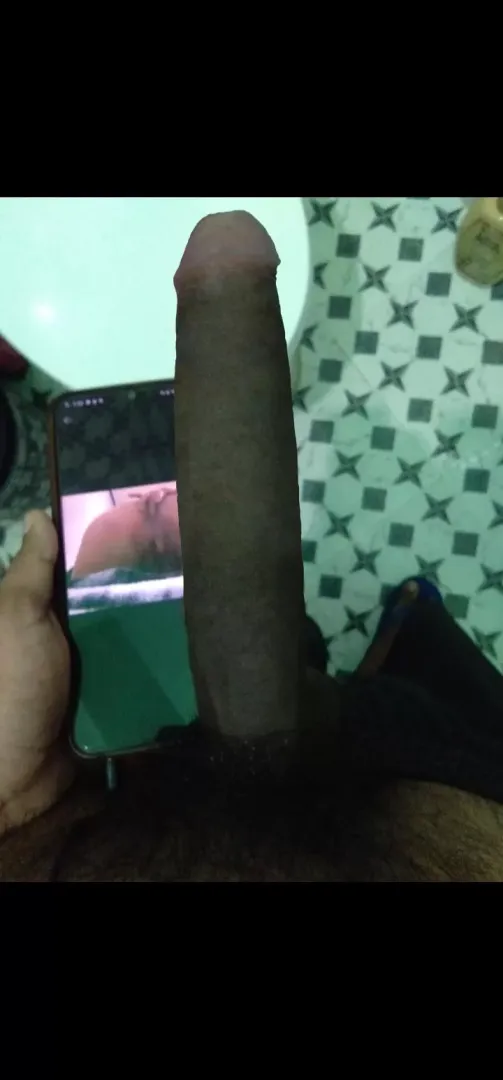 Who need my dick inside their ass 🍑😏