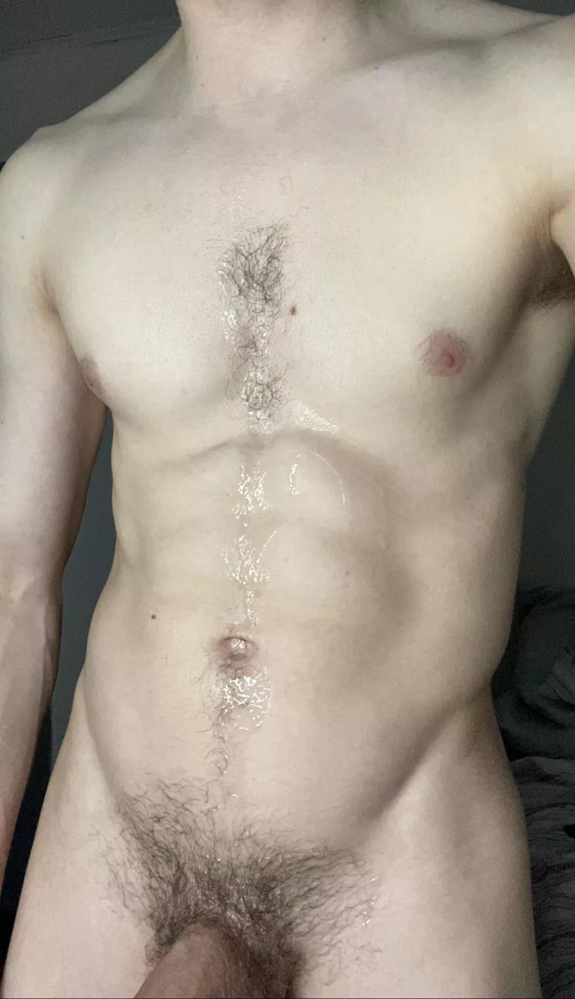 Who wanna lick my cum?
