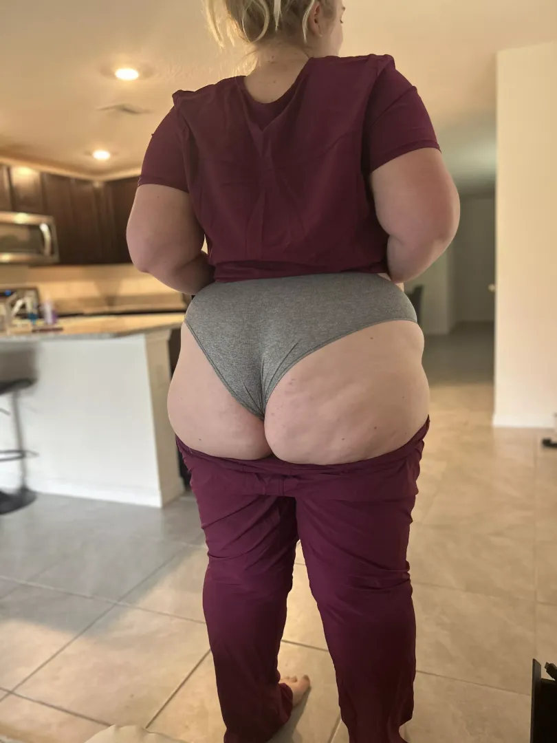 Who wants some ass after work?