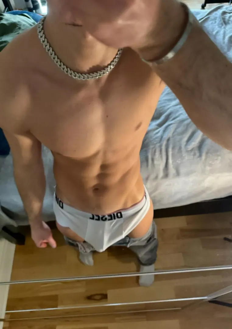 who wants the boxers off?