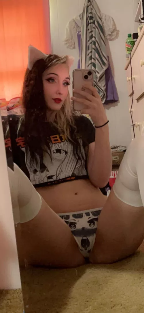 Who wants to eat it? [F]