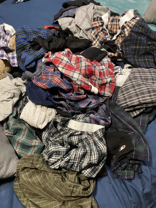 Who wants to fold my laundry ? 😏