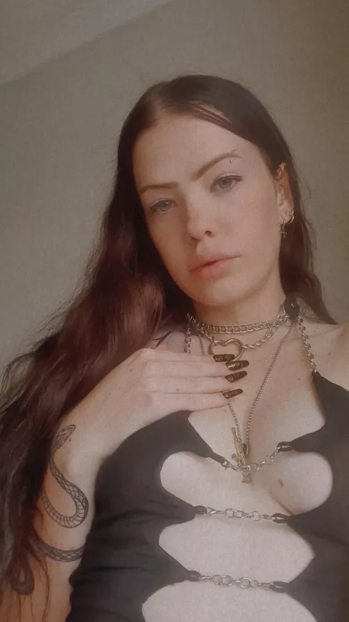 Who wants to get stoned with me