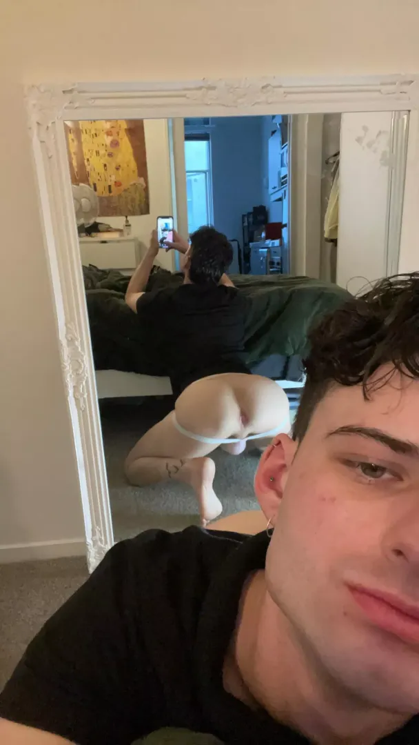 Who wants to go crazy on this pussy?