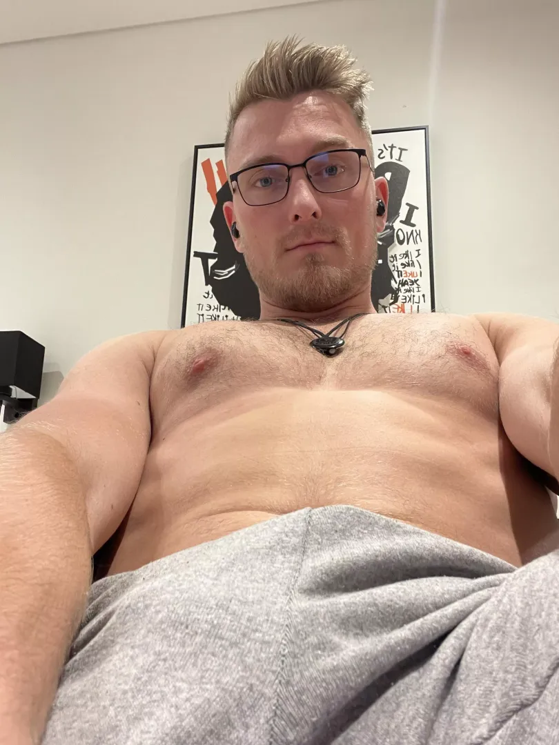 Who wants to play with Daddy?