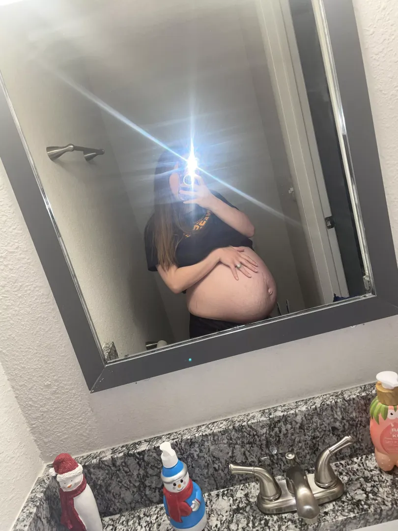Who wants to see the nude version? Hehe