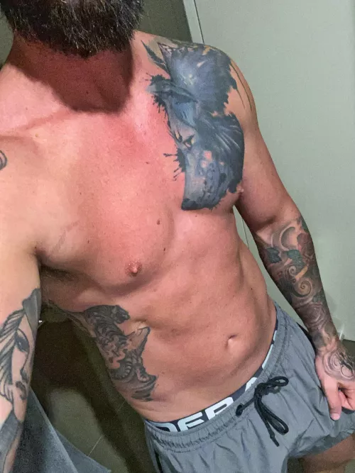 Who wants to see the video? 😈