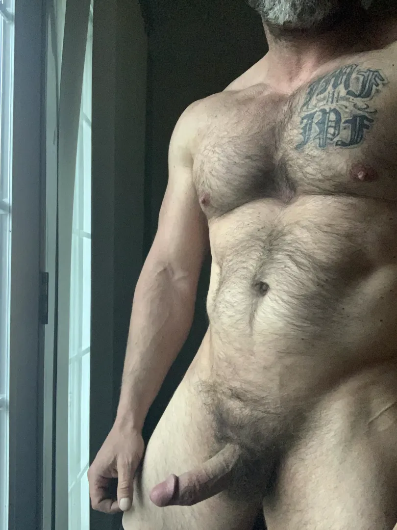 Who wants to start Friday off with a nice thick dick dad dms open