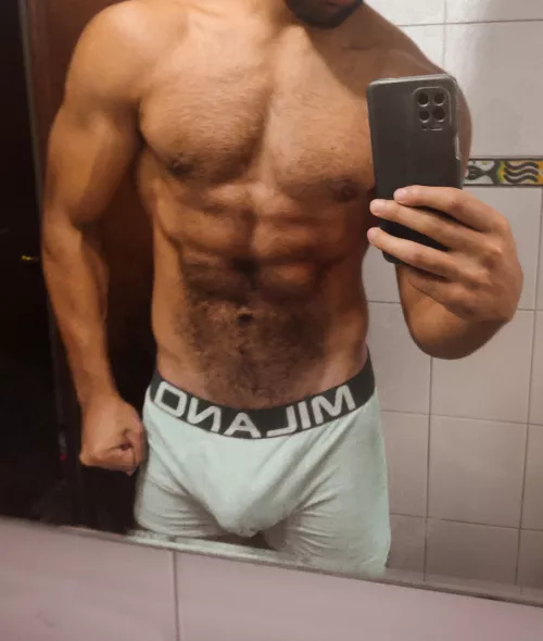 Who wants to WORSHIP ME ?
