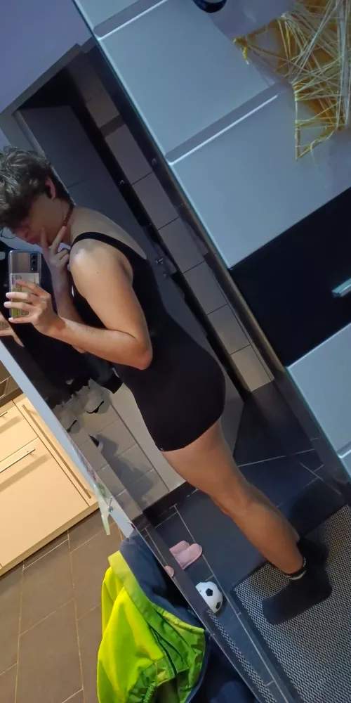 Who would Like to cuddle?