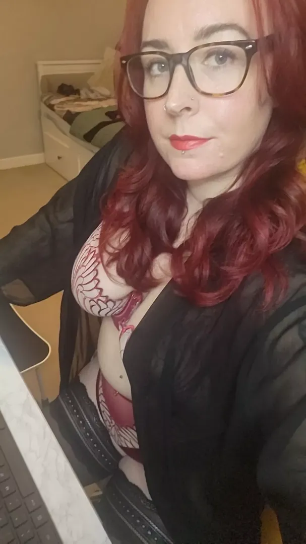 Who's keeping me company this evening?