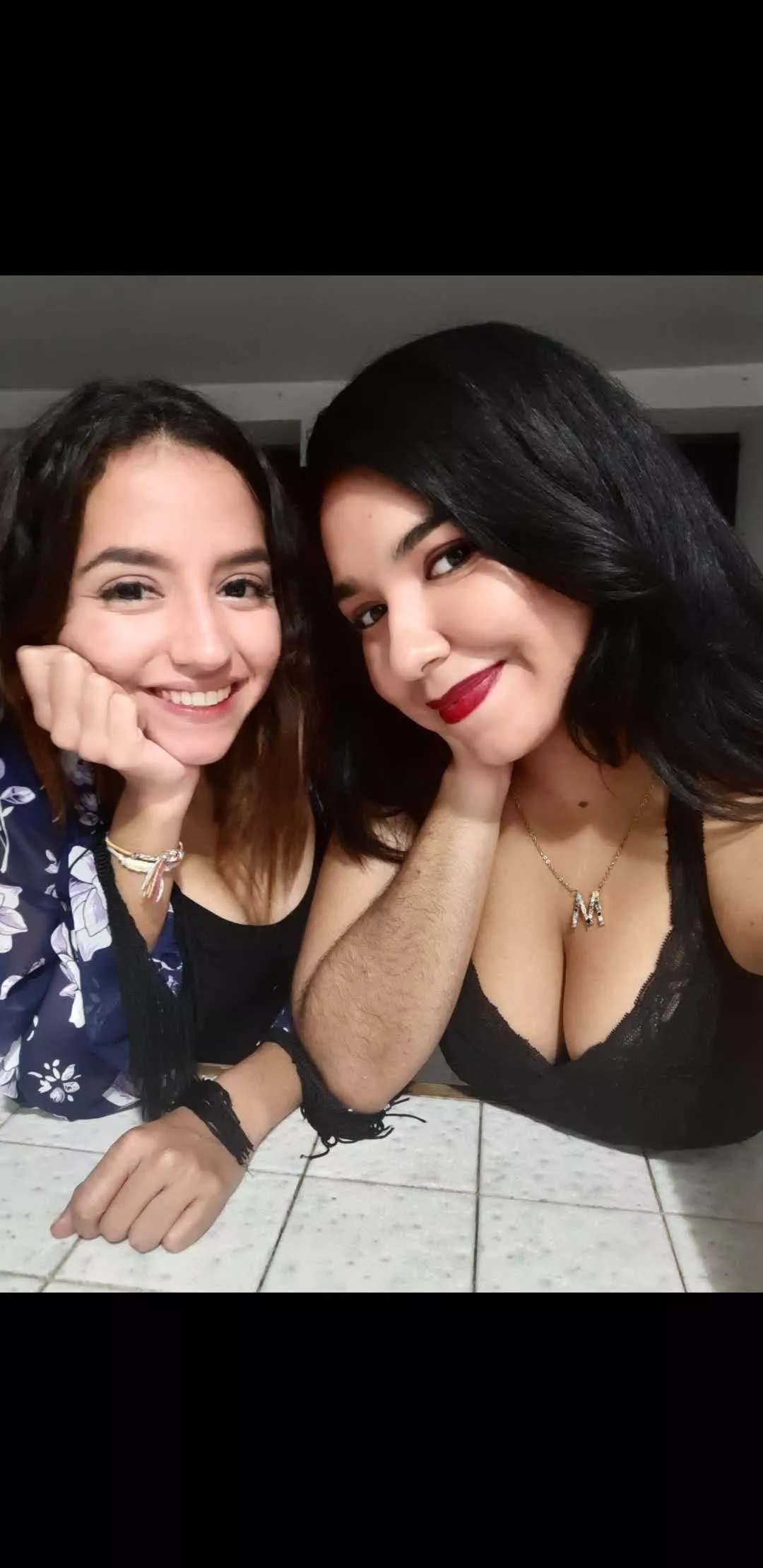 Who’s prettier? [2]