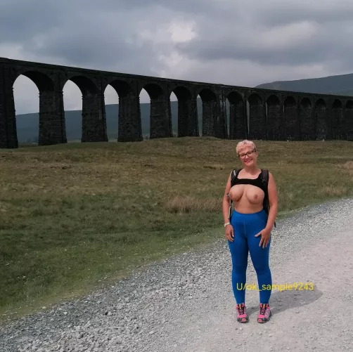 Who's ready for a hike with a 41F UK cougar xx
