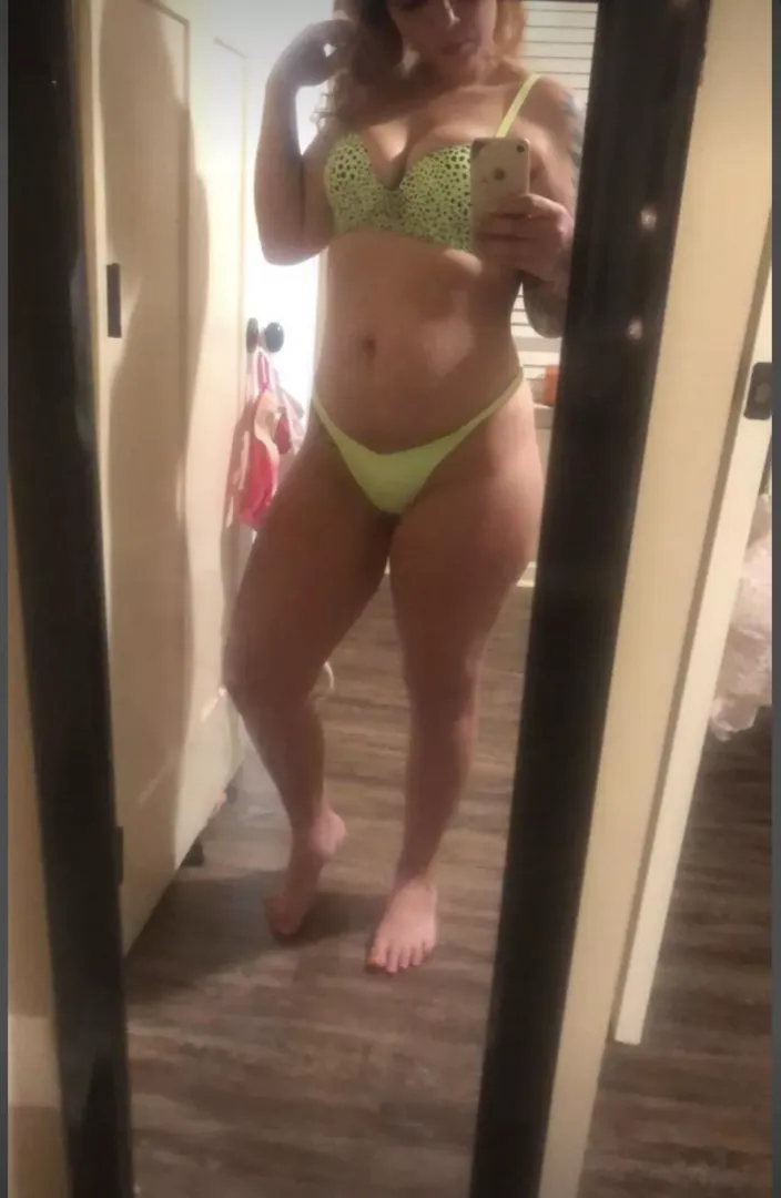 Who’s still awake? I’m horny an can’t sleep ☹️