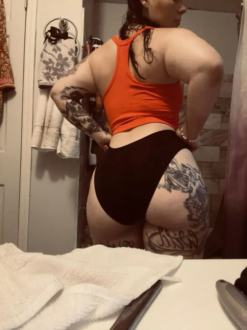 Who’s still awake? Wanna cum together?