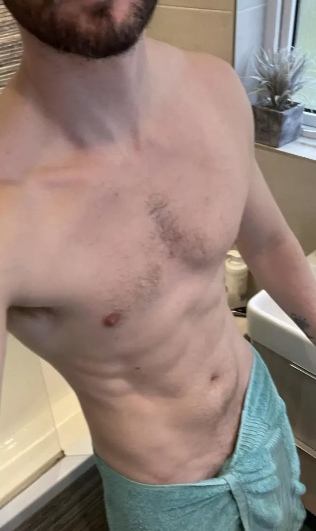 Who’s taking the towel off? DMs open