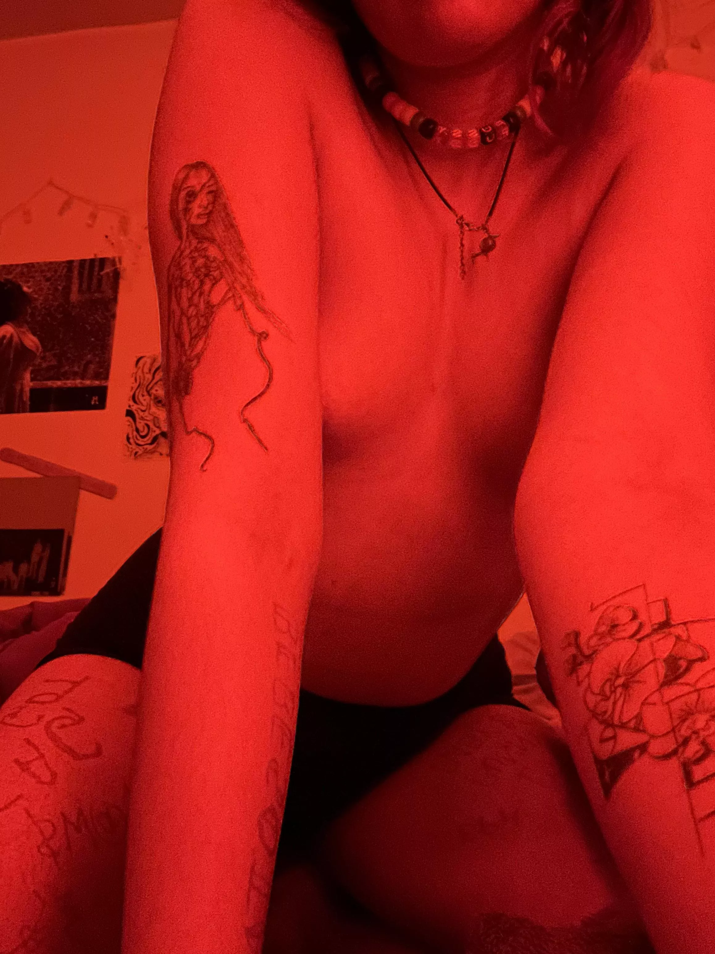 who’s trynna have a good night