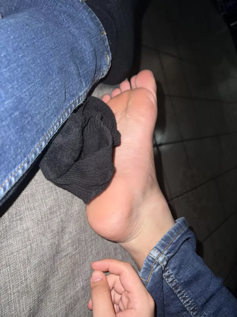 Who’s wanting to serve and get humiliated by a 19 year old alpha male who will degenerate you from not even a man to nothing dms open for humiliating