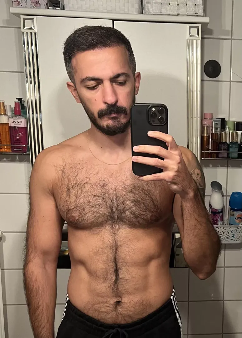 Why do I never see any Turkish gays here? Now you have one. 😅