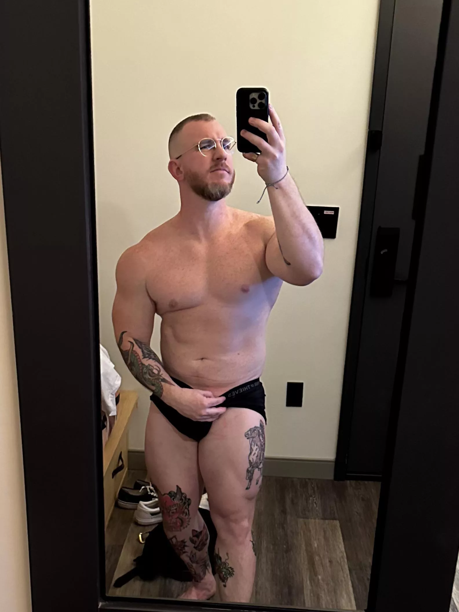 Why is hotel lighting always the best?!