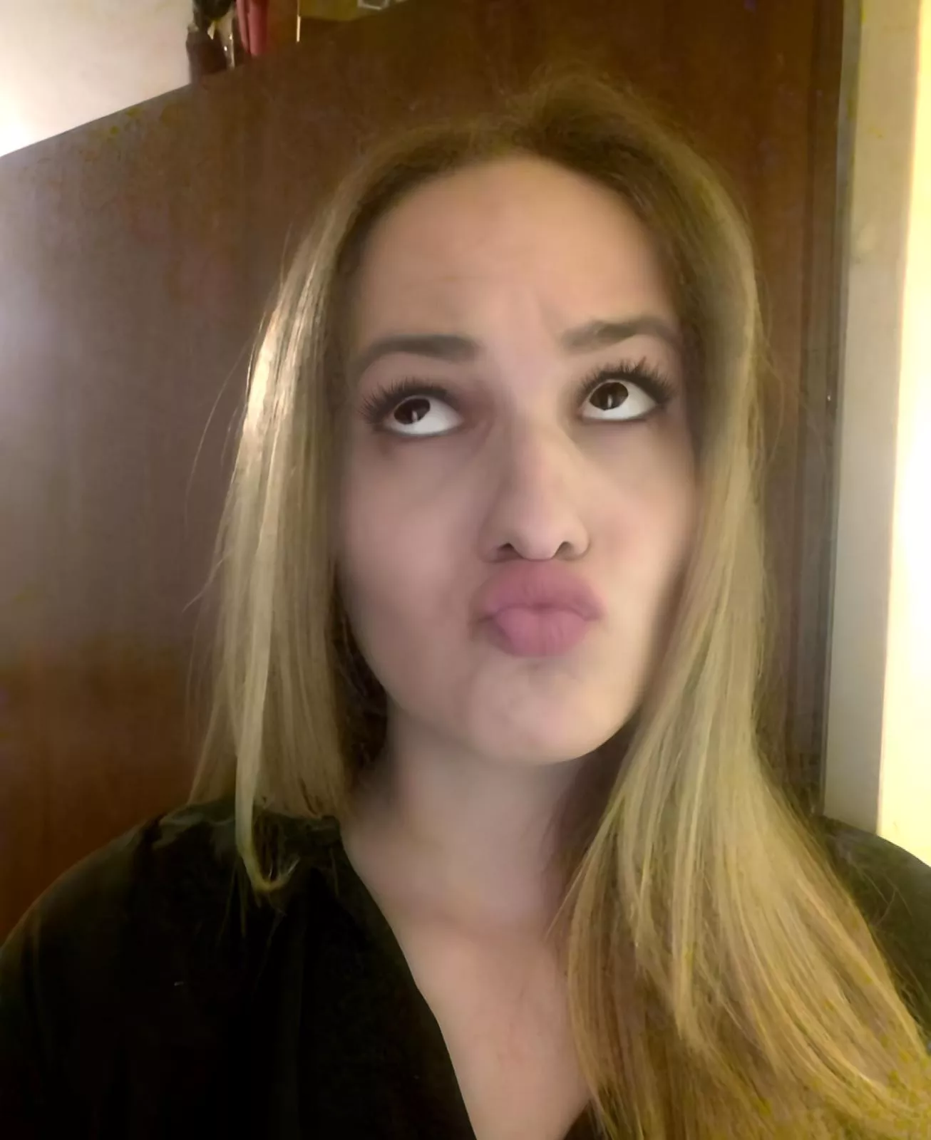 Wife wants to try multiple cocks at once.