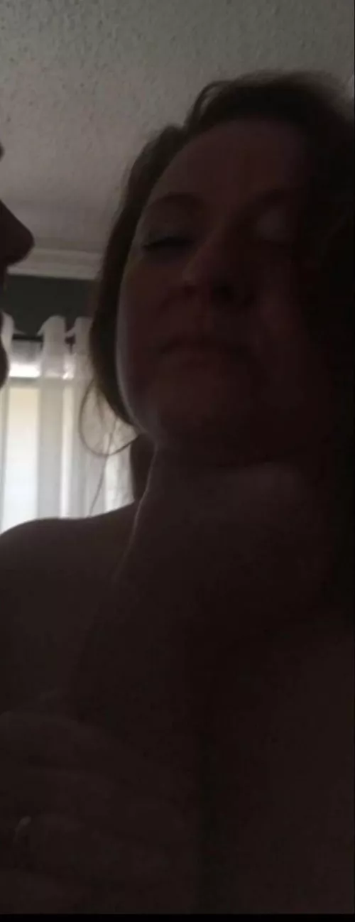 Wifey getting choked