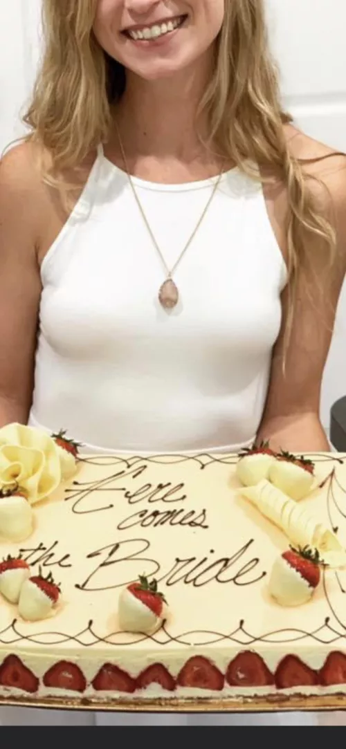 😈😈😈😈😈wifey no bra