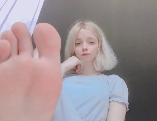 will you be a rug for my princess toes? 💕
